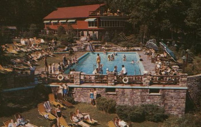 Stricklands Mountain Inn and Cottages - Vintage Postcard And Photo (newer photo)